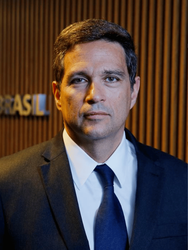 Campos Neto admite alívio por não precisar discutir economia SobreMoney Mercados Investimentos Economia Finanças Pessoais Business Capa Web Stories