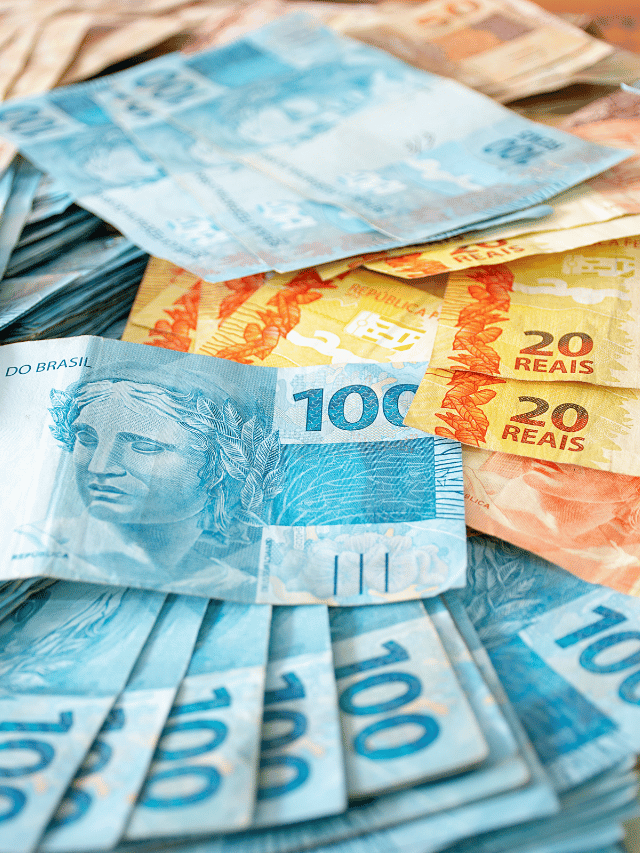 Como investir R$ 100 mil para chegar a R$ 1 milhão SobreMoney Mercados Investimentos Economia Finanças Pessoais Business Capa Web Stories