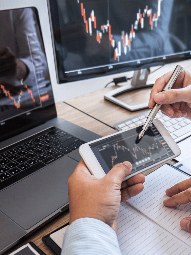 É hora de comprar Mercados sob pressão podem oferecer boas oportunidades SobreMoney Mercados Investimentos Economia Finanças Pessoais Business Capa Web Stories